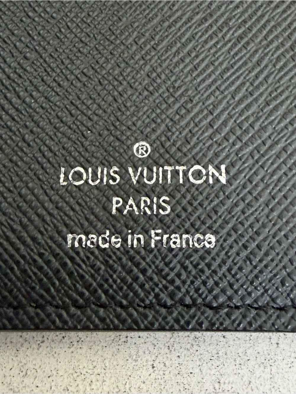 LOUIS VUITTON Taiga Brazza Wallet